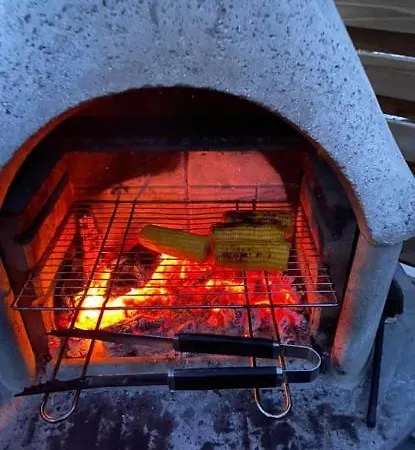 Flamur & Vannis Bnb Nocleg ze śniadaniem *