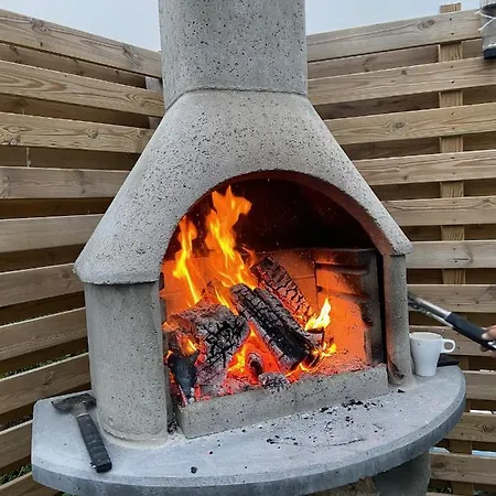Flamur & Vannis Bnb Nocleg ze śniadaniem *