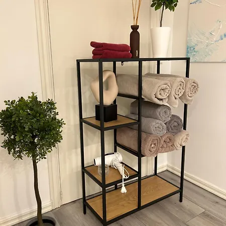 Flamur & Vannis Bnb * Malmö