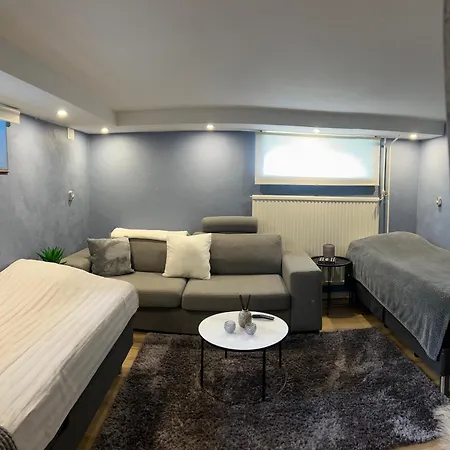 Flamur & Vannis Bnb