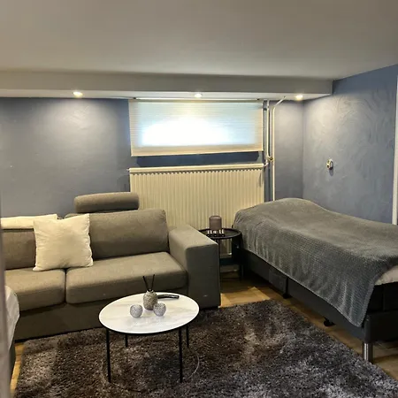 Flamur & Vannis Bnb Bed & Breakfast