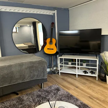 Bed & Breakfast Flamur & Vannis Bnb Malmö